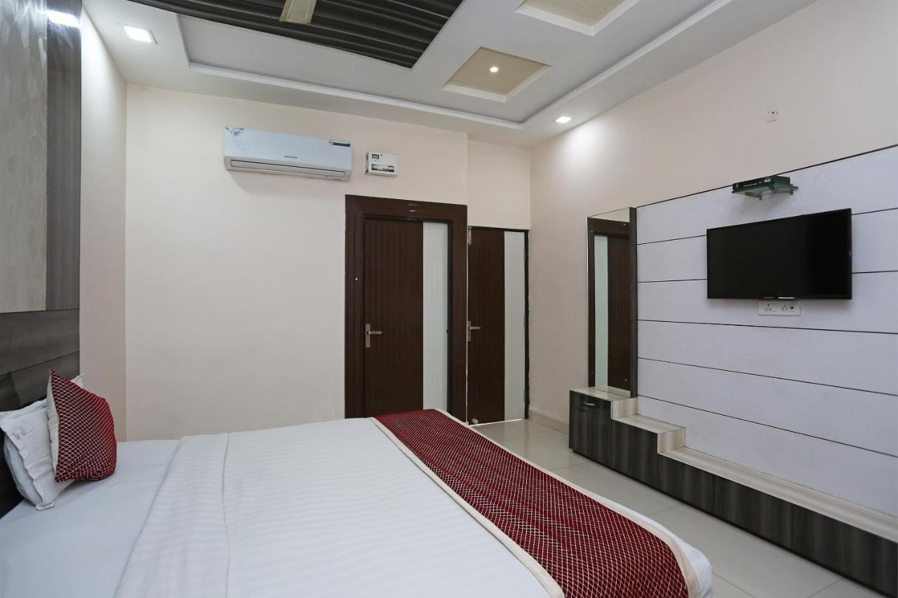Oyo 3202 Hotel Gayatri Residency Agra  Luaran gambar