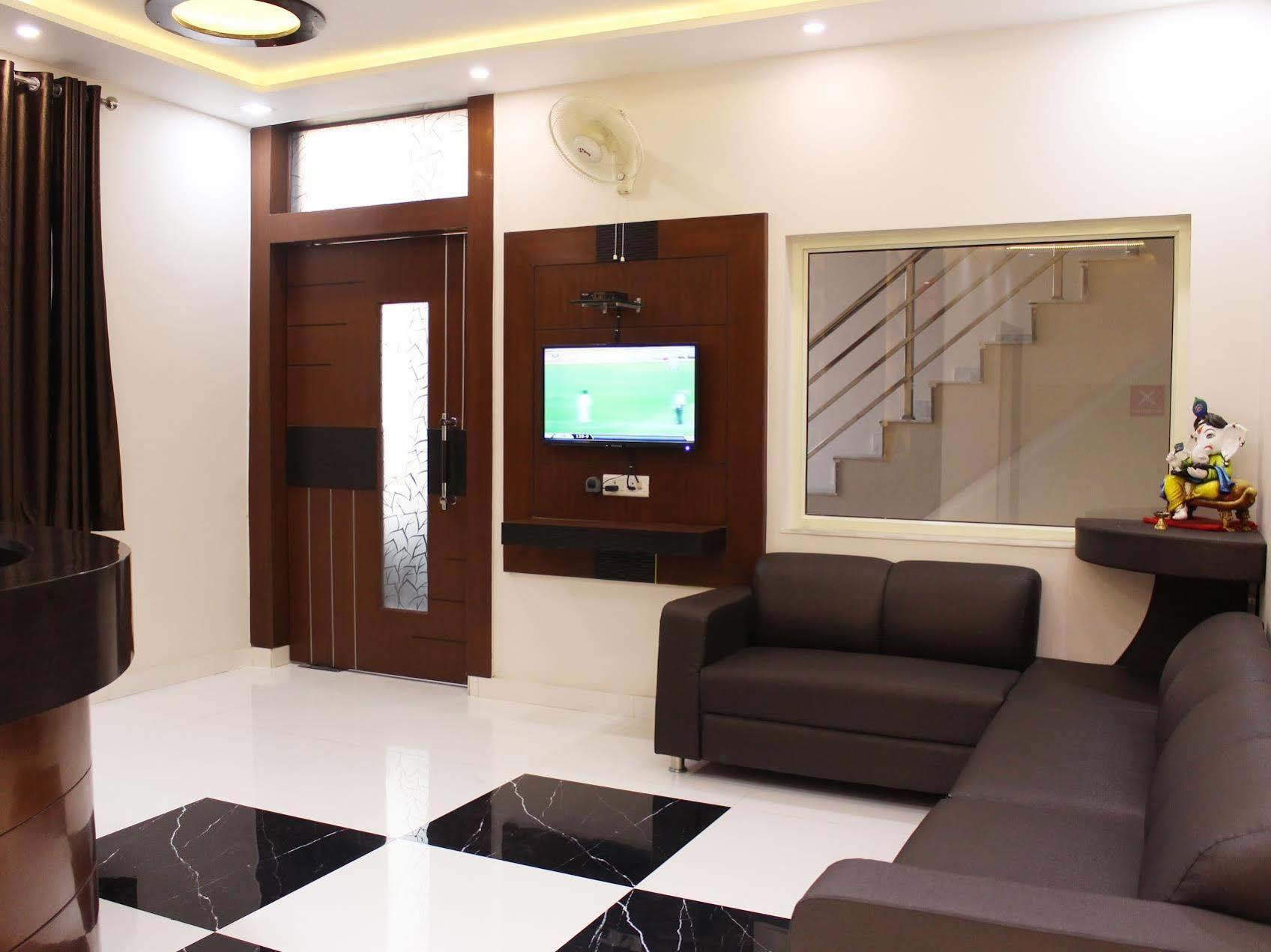 Oyo 3202 Hotel Gayatri Residency Agra  Luaran gambar